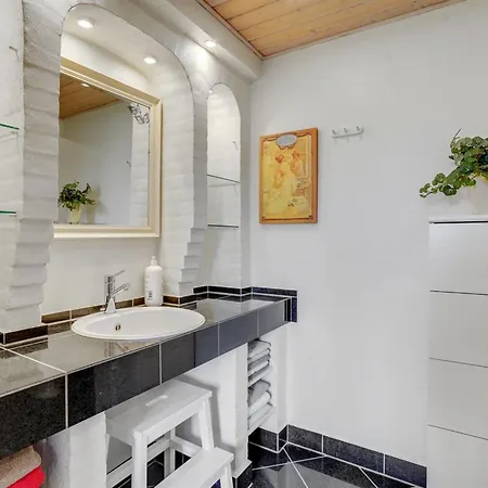 Σπίτι διακοπών Anje - 16km From The Sea By Interhome
